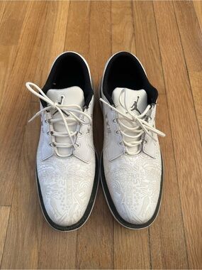 Jordan ADG 5 White Black Pure Leather Platinum Iron Grey Golf Shoes  Size 8.5